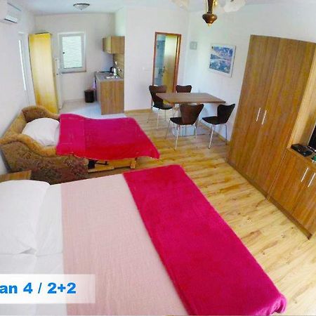 Villa Kristinka Vodice Zewnętrze zdjęcie
