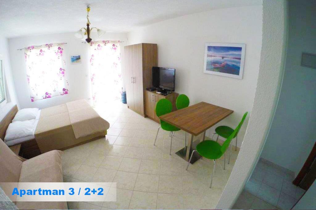 Villa Kristinka Vodice Zewnętrze zdjęcie